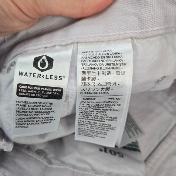 Levi's Washed Lilac High Rise Cutoff 100% Cotton Denim Raw Hem Shorts Size 27 - Picture 7 of 10